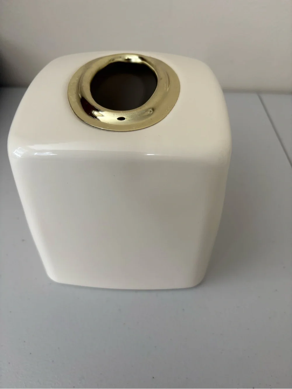 Cream Ceramic Tissue Box with Gold Trim - Home Bath